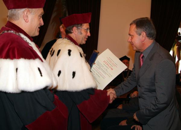 Promocje doktorskie 048.jpg